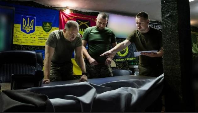 Сирський повідомляє: на головному напрямку атаки ворога обстановка залишається складною.