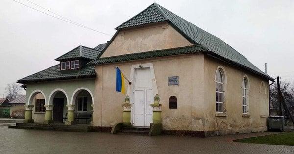 Село поблизу Львова витратить 18 мільйонів гривень на реконструкцію народного дому, що обґрунтовано потребами в розміщенні внутрішньо переміщених осіб.