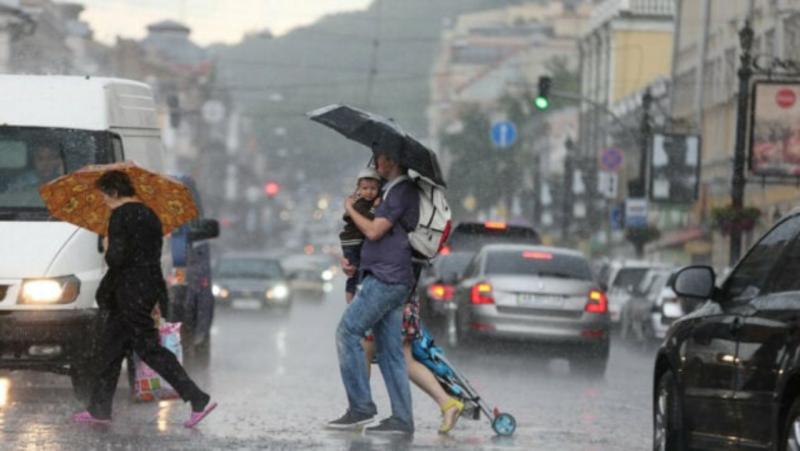 Київ у воді: історичні опади за останні 54 роки призвели до серйозних затоплень.