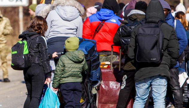 Подружжя, яке стало переселенцями, вирішило повернутися на рідну Донеччину, але, на жаль, чоловік загинув після повернення.